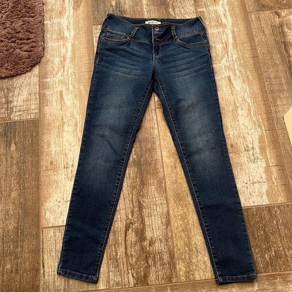 Womens or juniors jeans